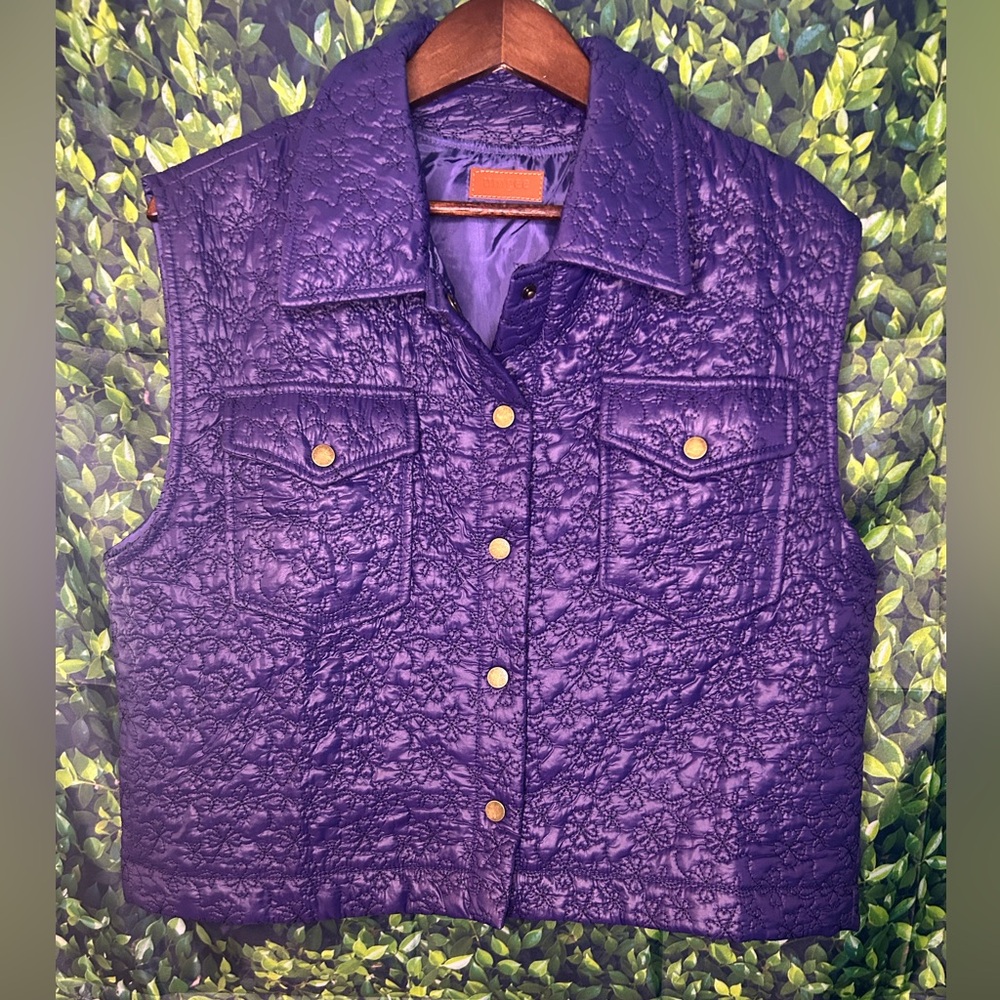 Umgee Navy Quilted Vest - Picture 1 of 5